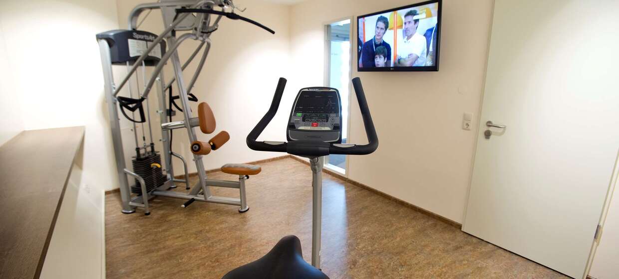 Im Zentrum, 96 Zimmer, Fitnessstudio 33