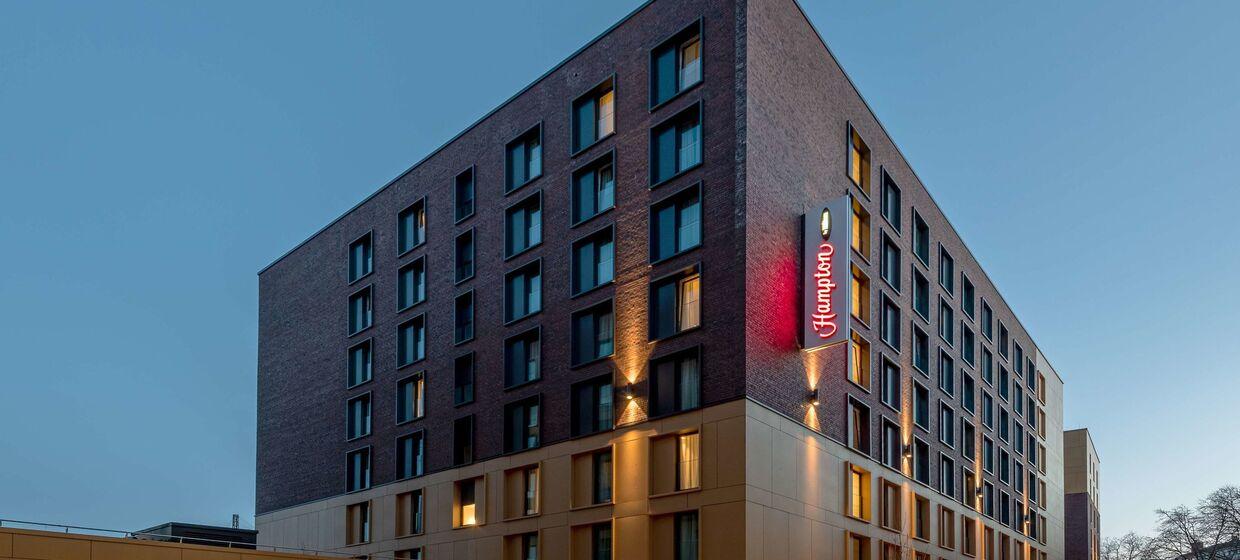 Hotel in Düsseldorf mit Fitnessstudio und Bar 1