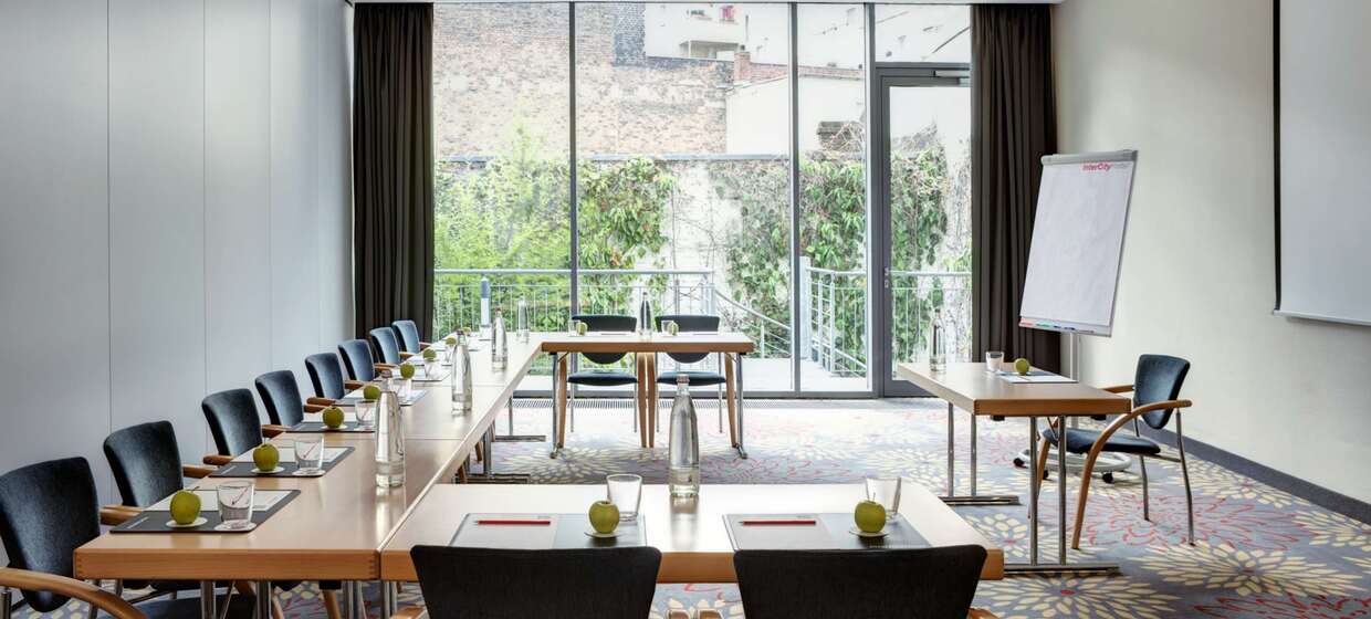 IntercityHotel Düsseldorf 3