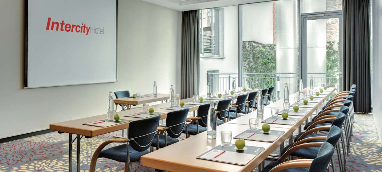 IntercityHotel Düsseldorf 4