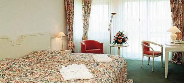 Ringhotel Rheinhotel Vier Jahreszeiten in Düsseldorf / Umland 4