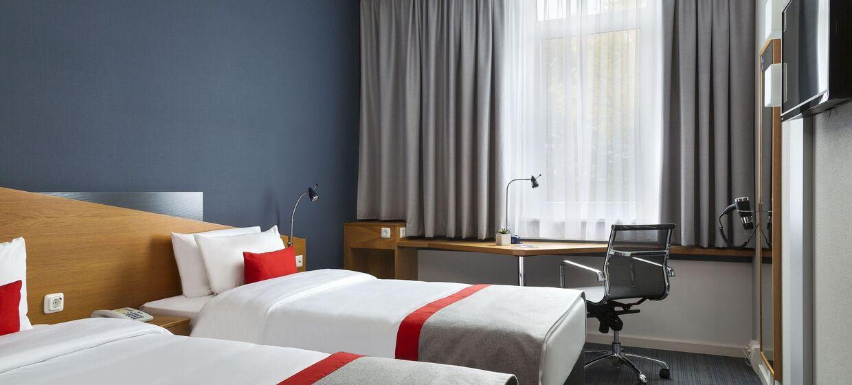 Holiday Inn Express Dortmund 8