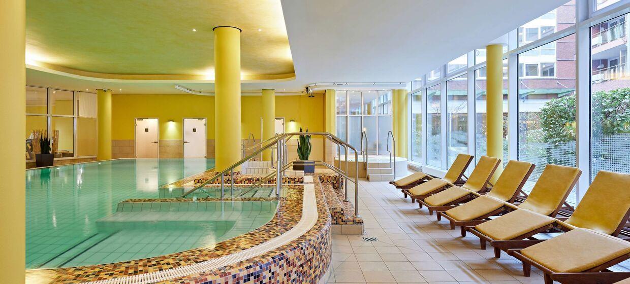 Zentrales Hotel mit Pool und Spa 3