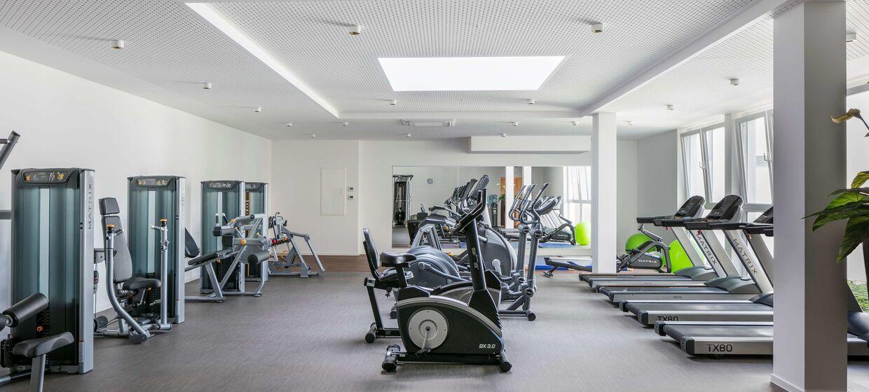 Zentrale Lage, 215 Zimmer, Fitnessstudio, Spa 6