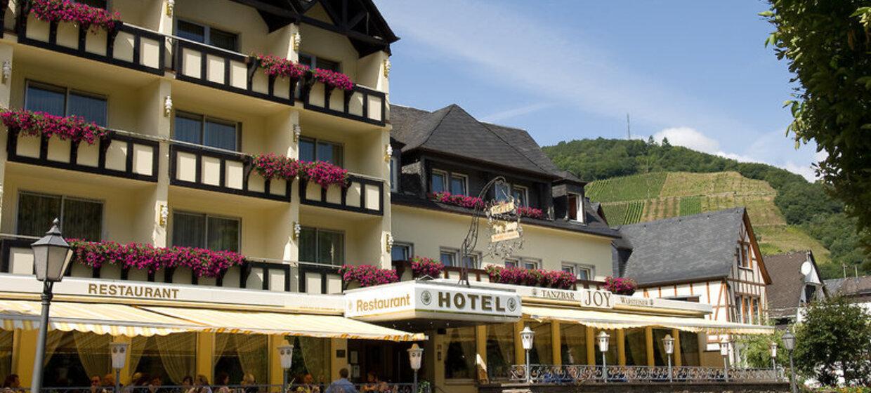 Hotel mit WLAN, Restaurant, Bar, Balkon 1