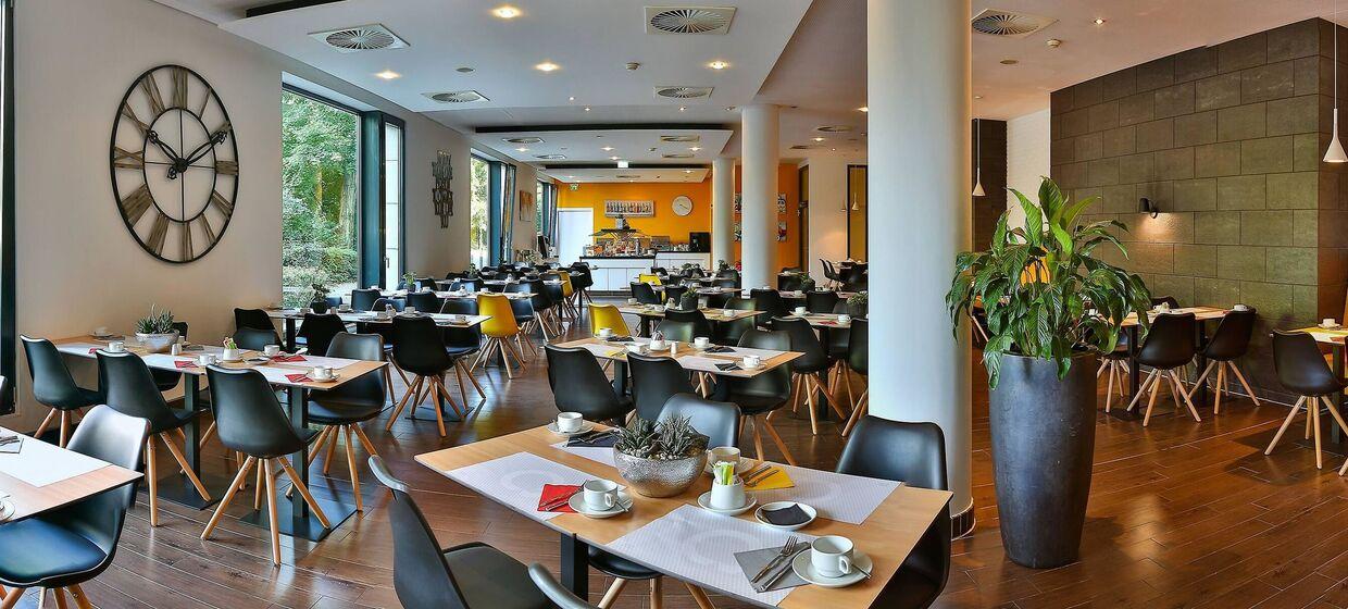 Zentral gelegenes Stadt- und Business-Hotel 27