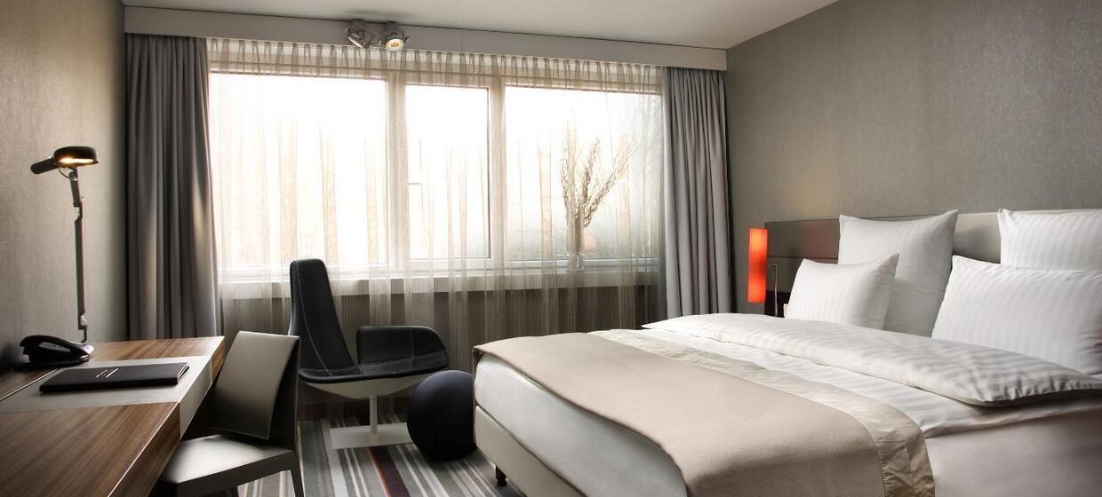 Nahe Flughafen, moderne Zimmer, Wellnessbereich 4