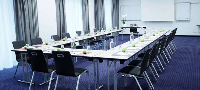 IntercityHotel Frankfurt Airport in Frankfurt 4