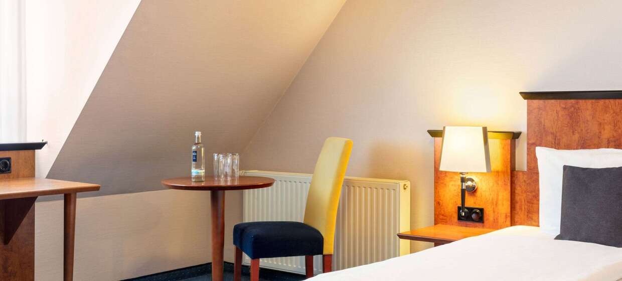 Hotel mit WLAN, Bar, Fitnessstudio, Klimaanlage. 25