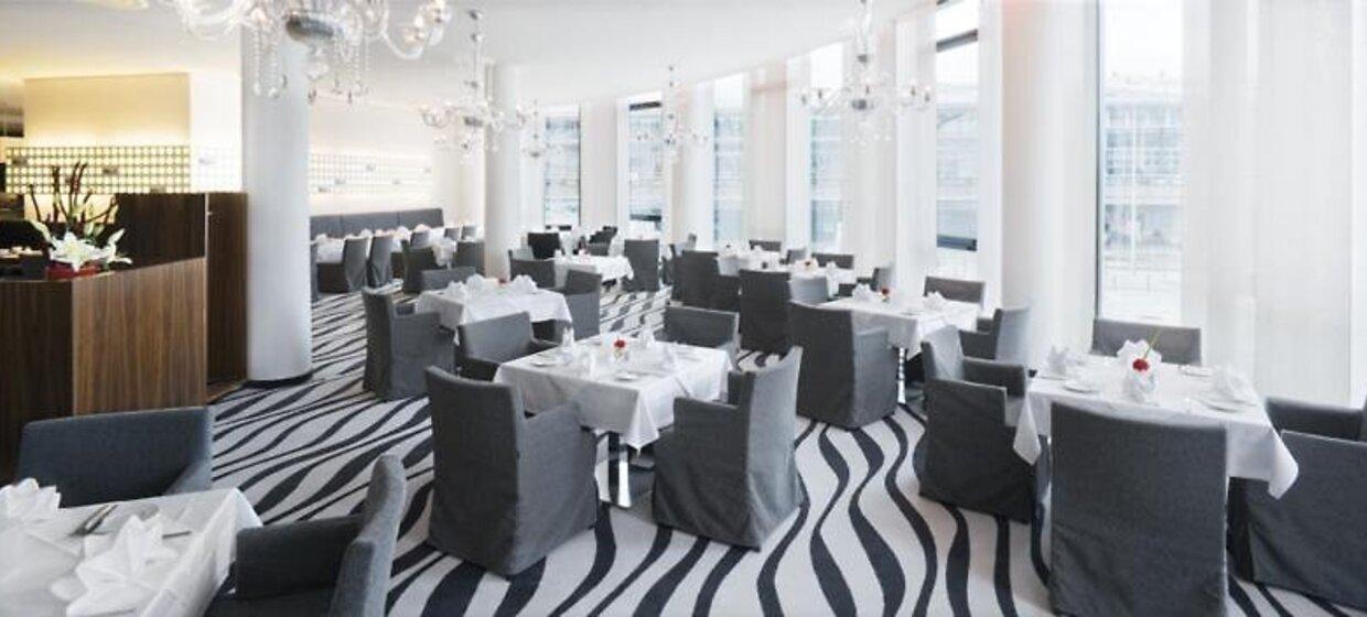 Mövenpick Hotel Stuttgart Airport 38