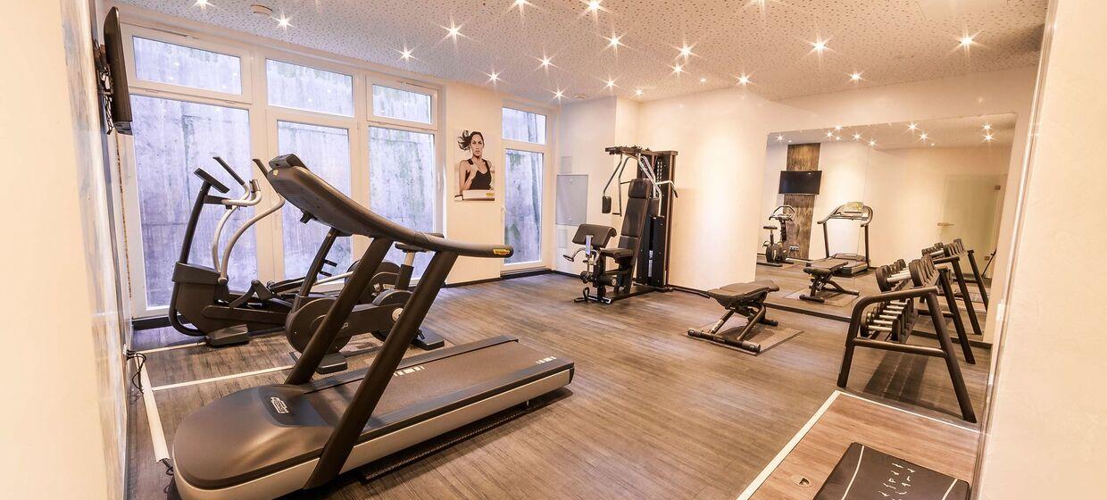 Hotel mit Restaurant, Bar, Fitnessstudio, Sauna 22