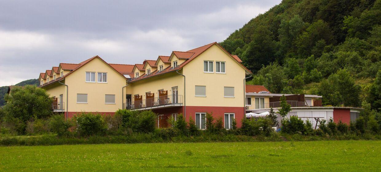 Modernisiertes Landhaus mit Restaurant und Sauna 22