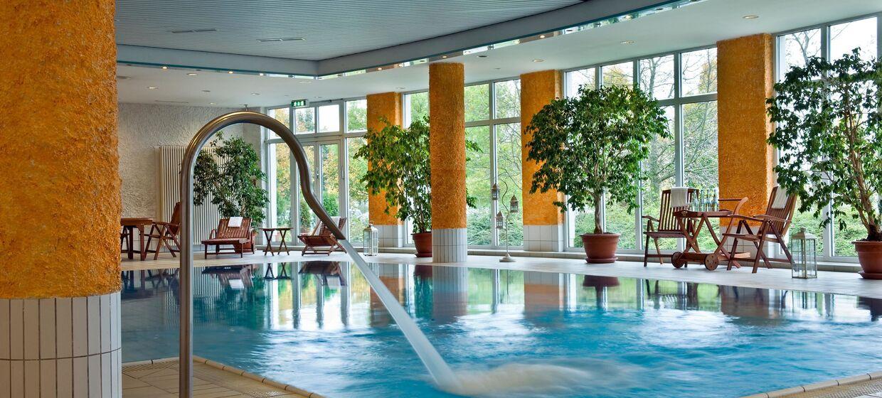 Geschäftshotel mit Wellnessbereich und Pool 1