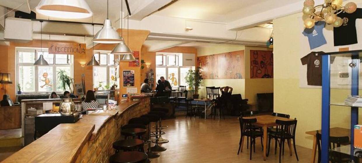 Zentral gelegenes Hostel mit Bar und Café 2