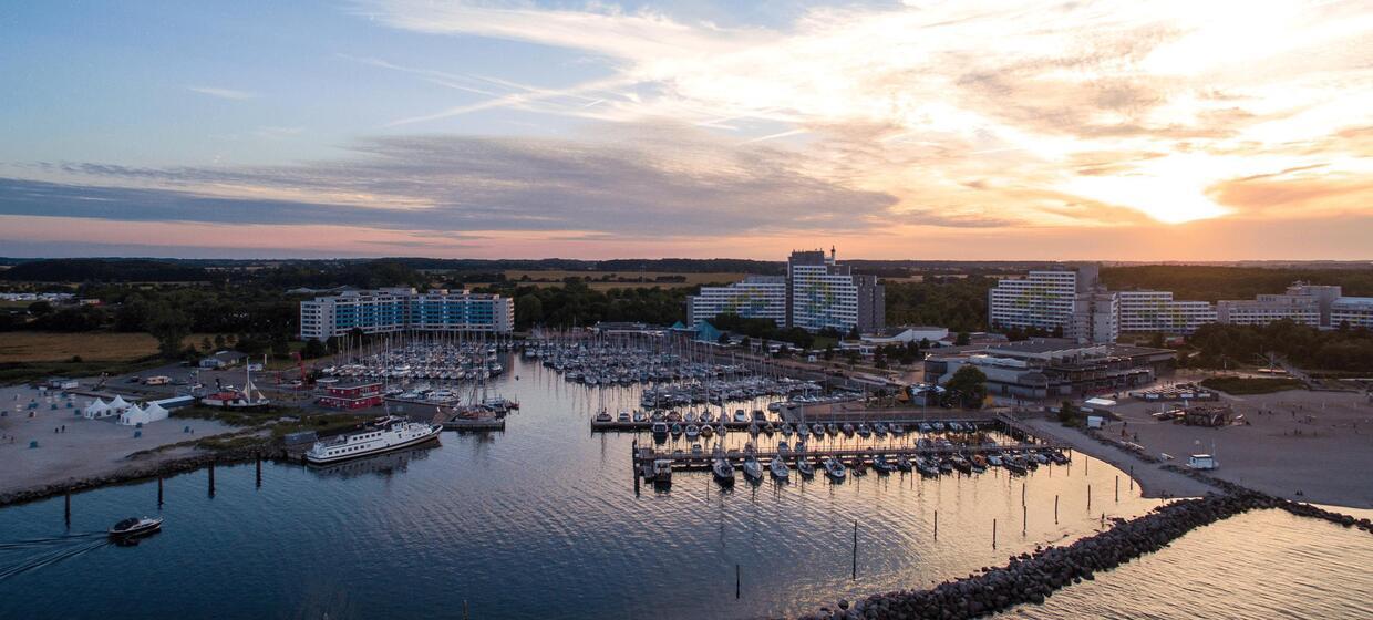 Strandhotel mit Pools, Sauna und Restaurant 1