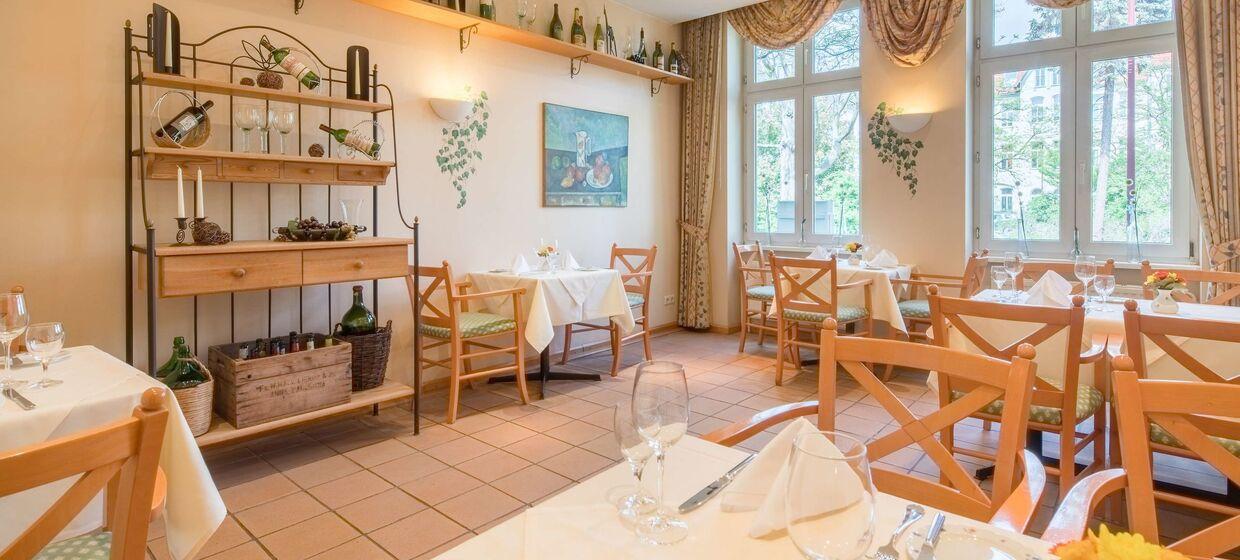 Zentral Lage, 65 Zimmer, Restaurant, Sauna 21