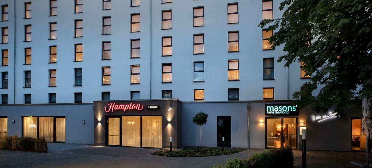 Hotel mit WLAN, Fitnessstudio und Restaurant 3