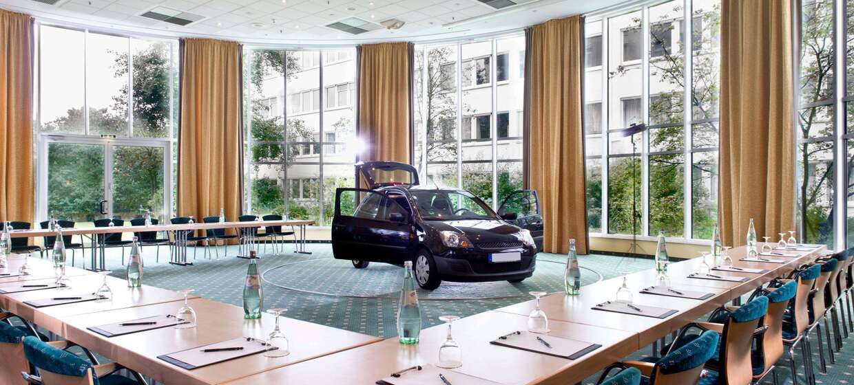 Wyndham Hannover Atrium 1