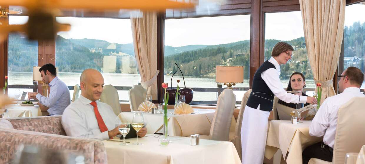 Hotel am Titisee, mit Strandlage 42