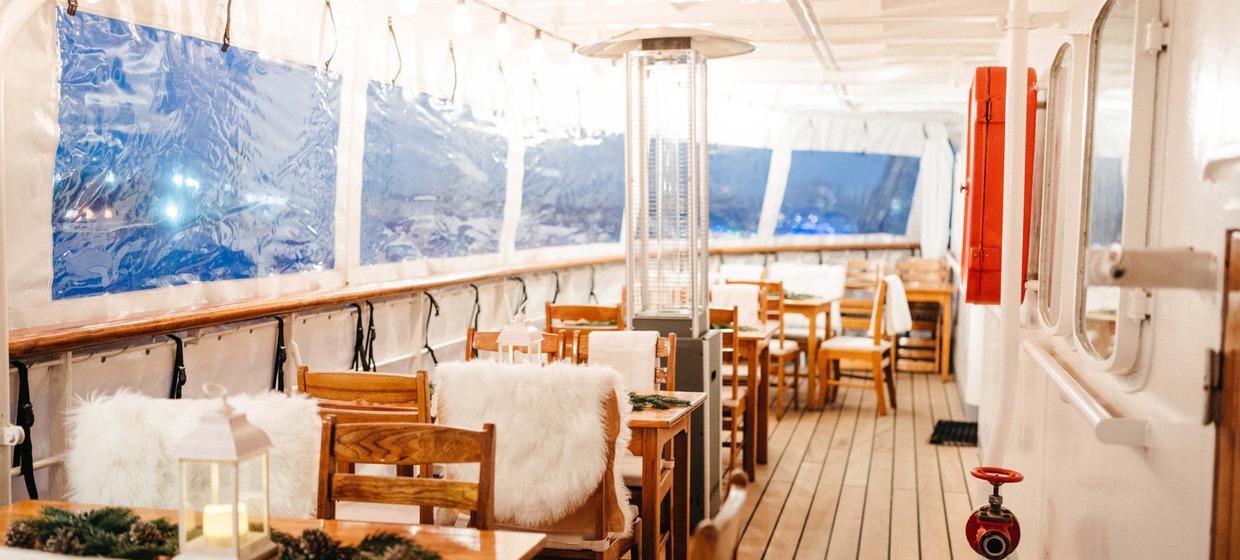 Weihnachtsfeier auf dem Winter-Deck der Cap San Diego | OUTDOOR & überdacht 2