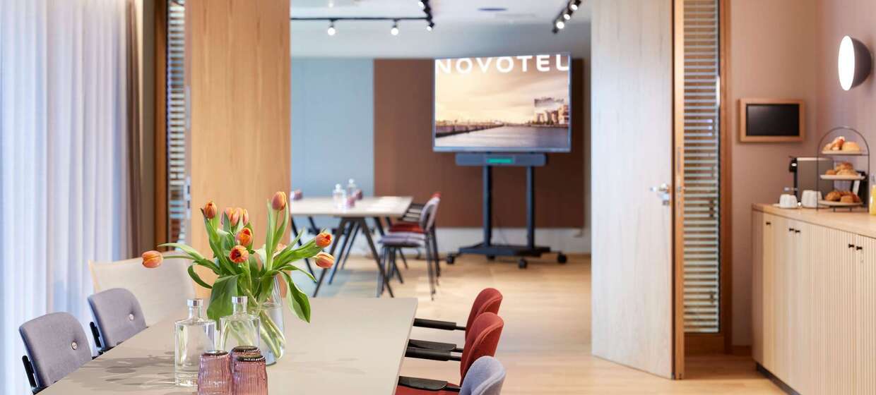 Novotel Hamburg Central Station 9