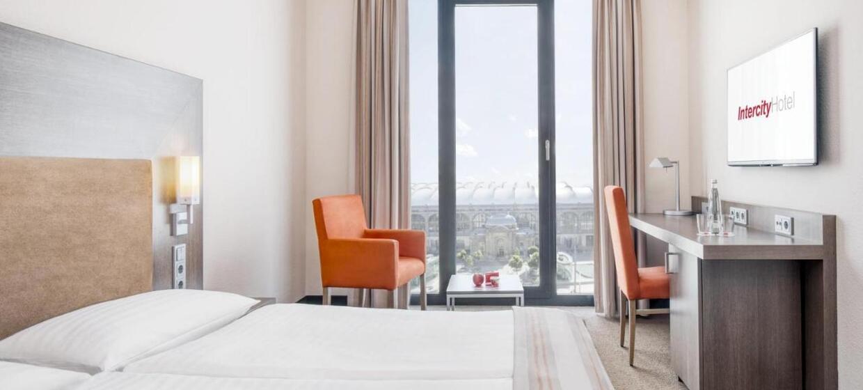 Intercity Hotel Dresden 6