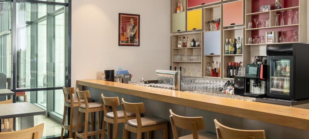 Intercity Hotel Dresden 5