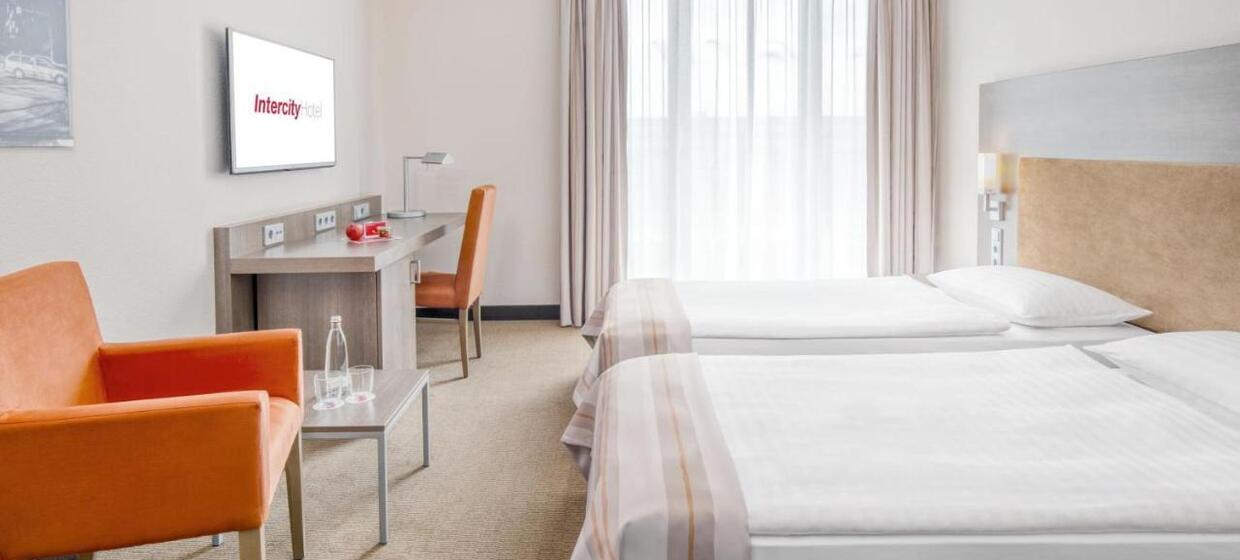 Intercity Hotel Dresden 7