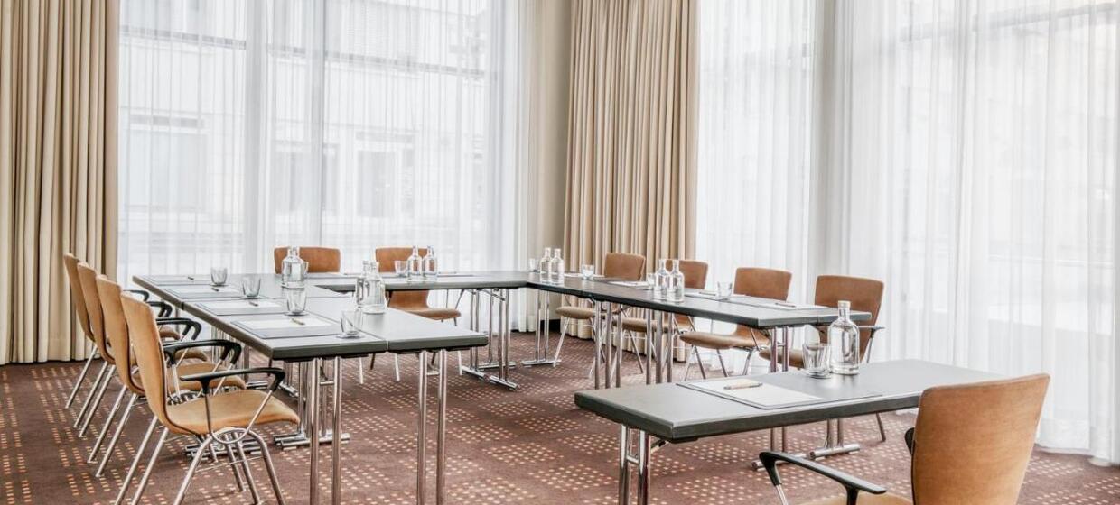 Intercity Hotel Dresden 10