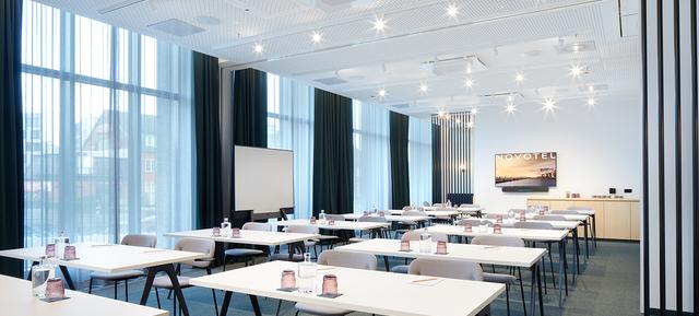 Novotel Hamburg Central Station 1