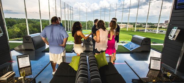Chauffeur-Service bei Topgolf Oberhausen 1