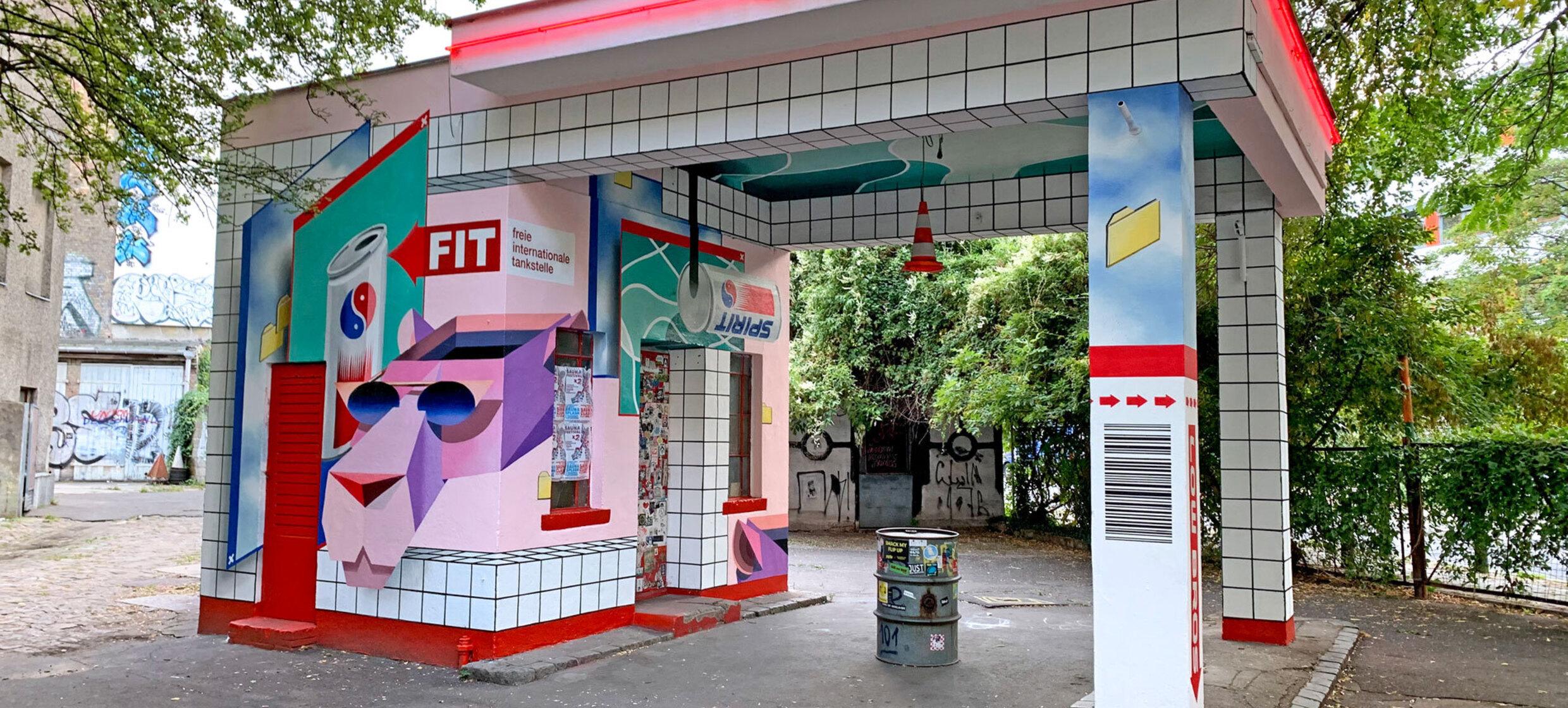 Street Art-Workshop in historischer Tankstelle in Zeitreisen 1