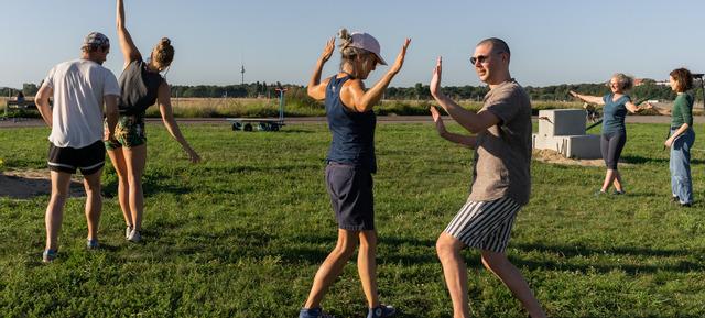 Highwire Team-Balance auf dem Tempelhofer Feld in Coraggio 4