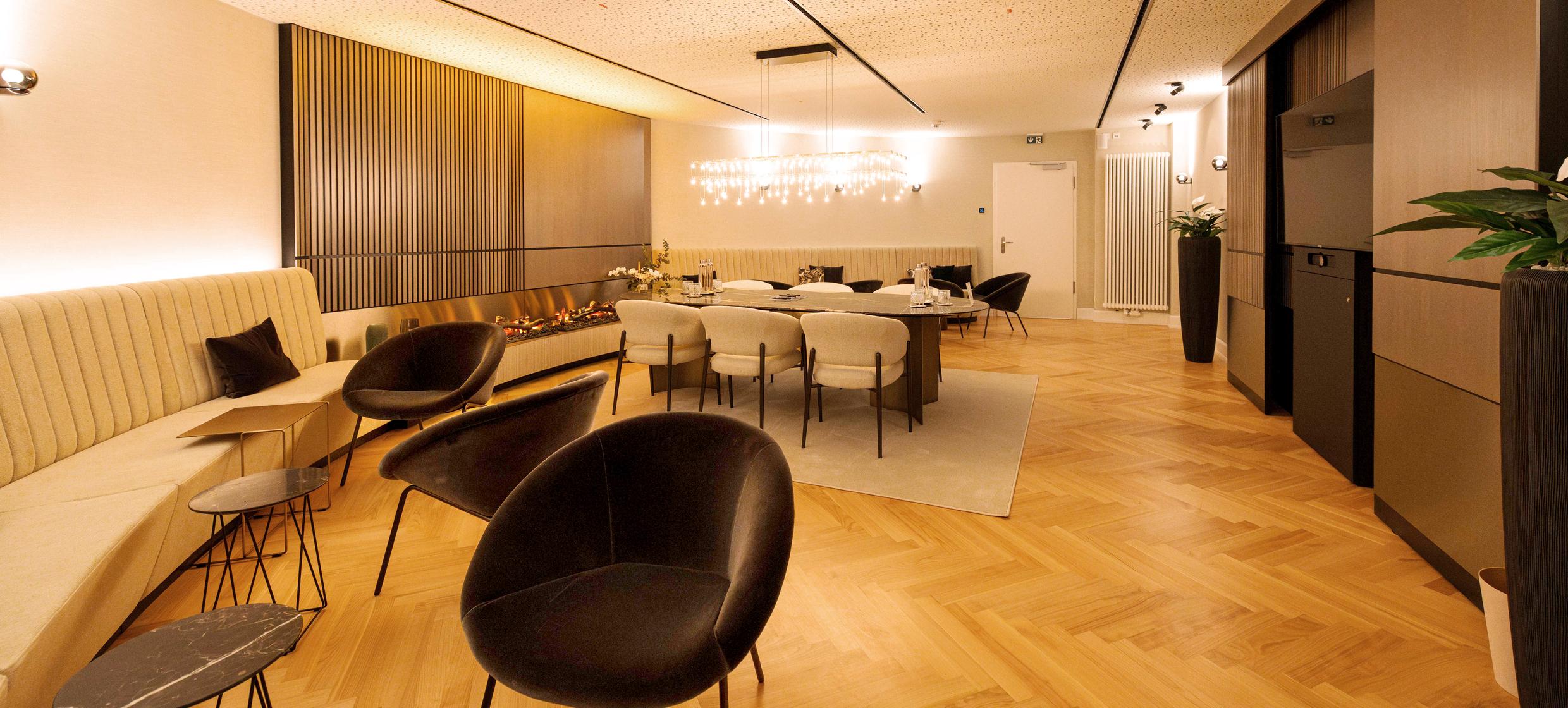 SATELLITE Office Villa Sander Kaminlounge „Stradivari“ 3