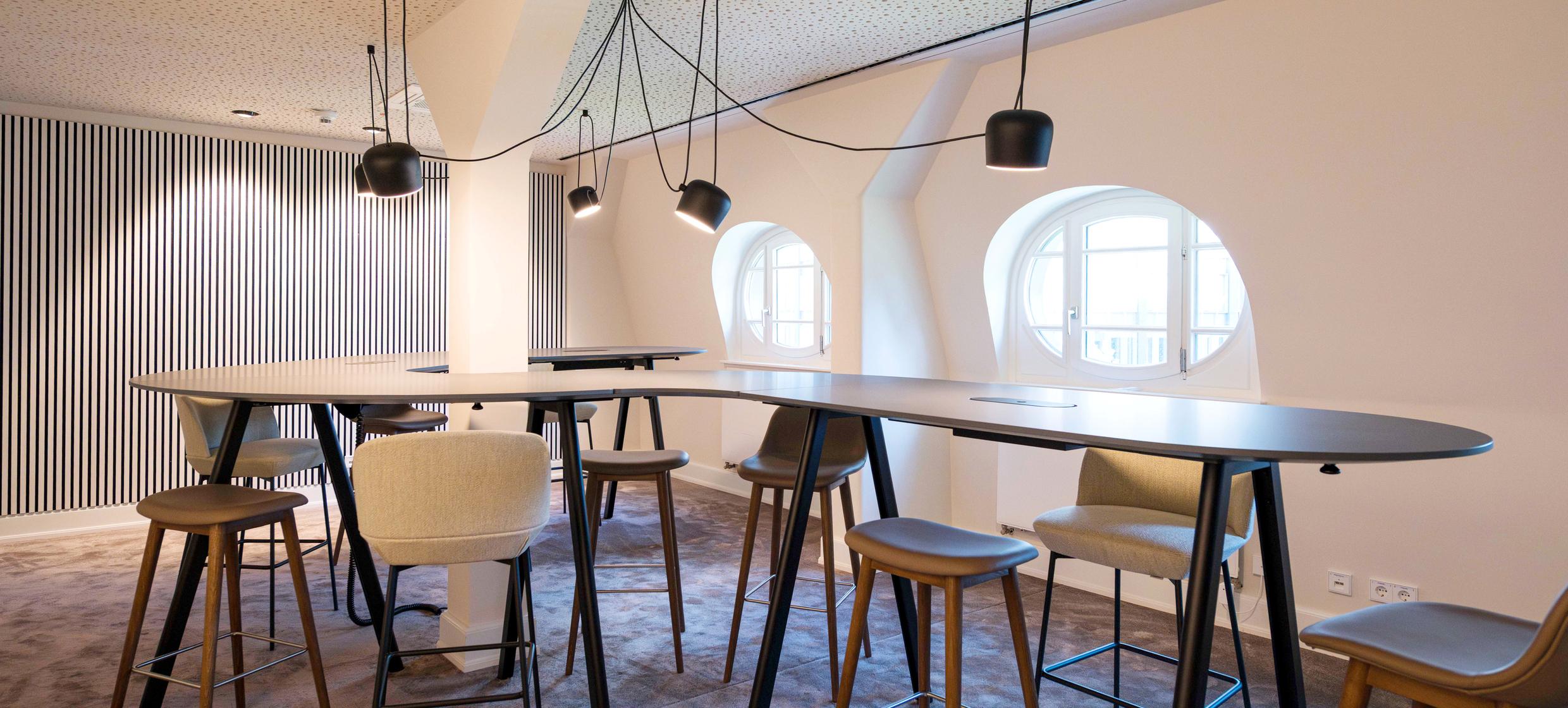 SATELLITE Office Villa Sander Creative Meet „Eagle“ in Frankfurt / Westend-Süd 1