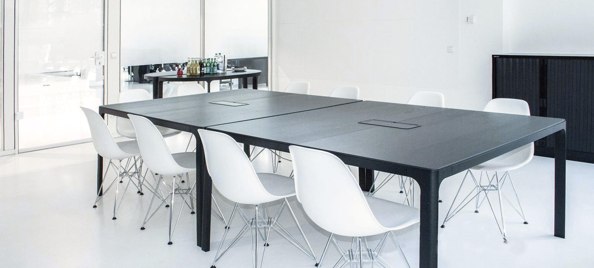 URBAN OFFICES 10
