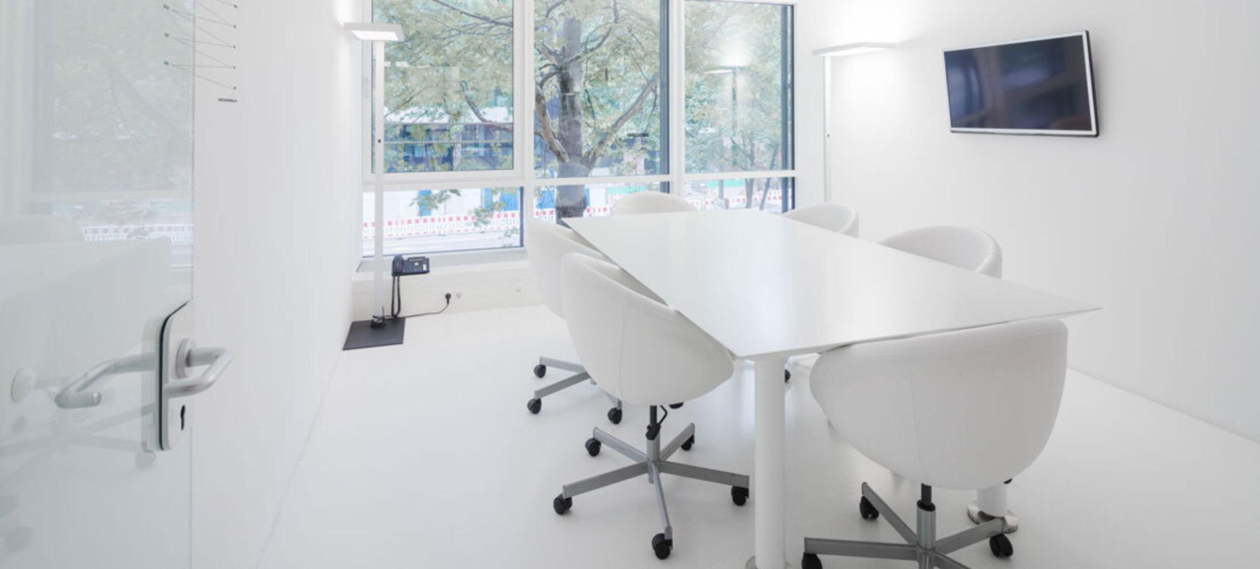 URBAN OFFICES White in Stuttgart 1