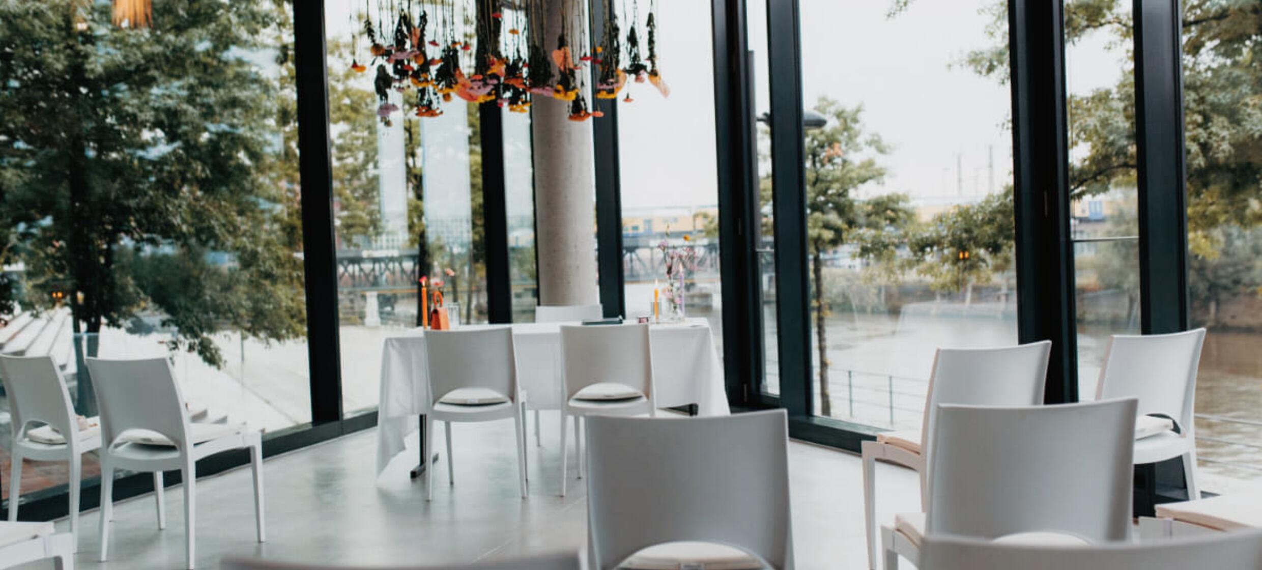 Rudolph's [event location] 3