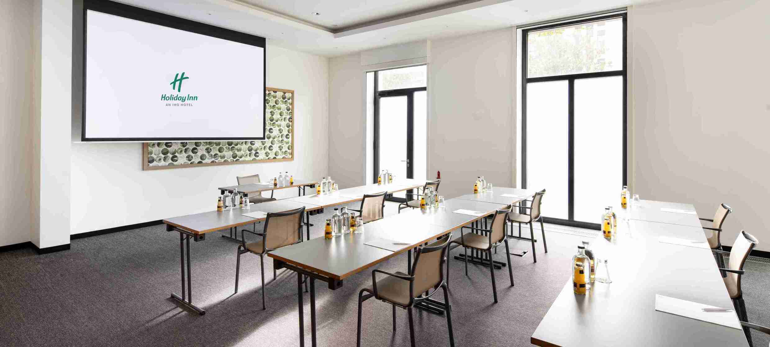 Tagungspauschale First im Holiday Inn Frankfurt - Alte Oper in Holiday Inn Frankfurt - Alte Oper / Frankfurt 1