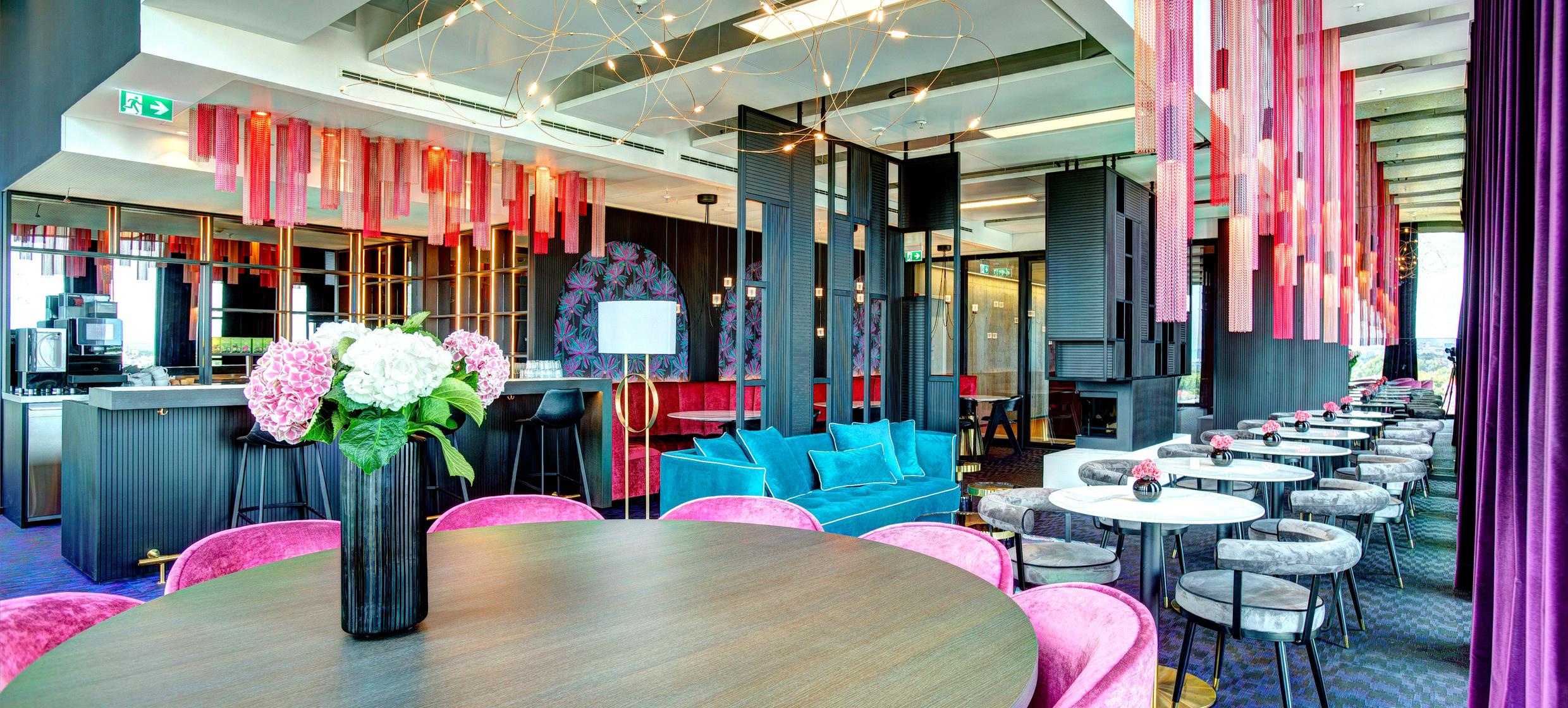 FLOW LOKSITE Konferenz & Skybar 11
