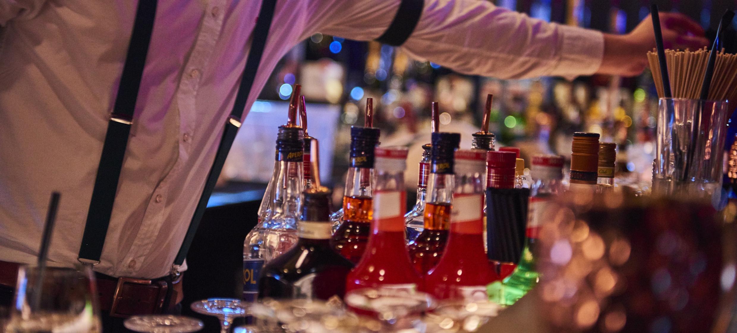 Become a true Barkeeper in Nautic Club / Timmendorfer Strand 1