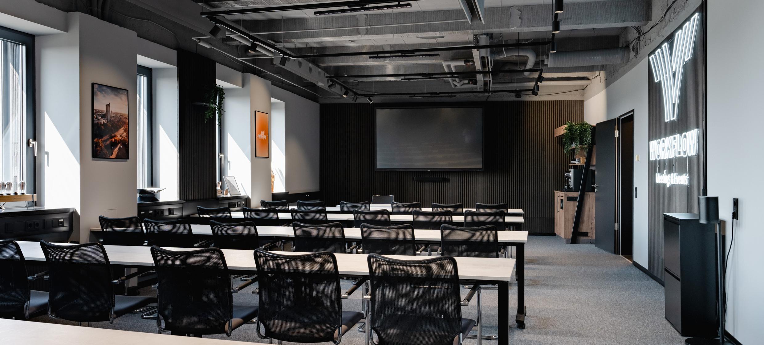 Workflow CoWorking & Offices - WORKLFLOW LOUNGE 5