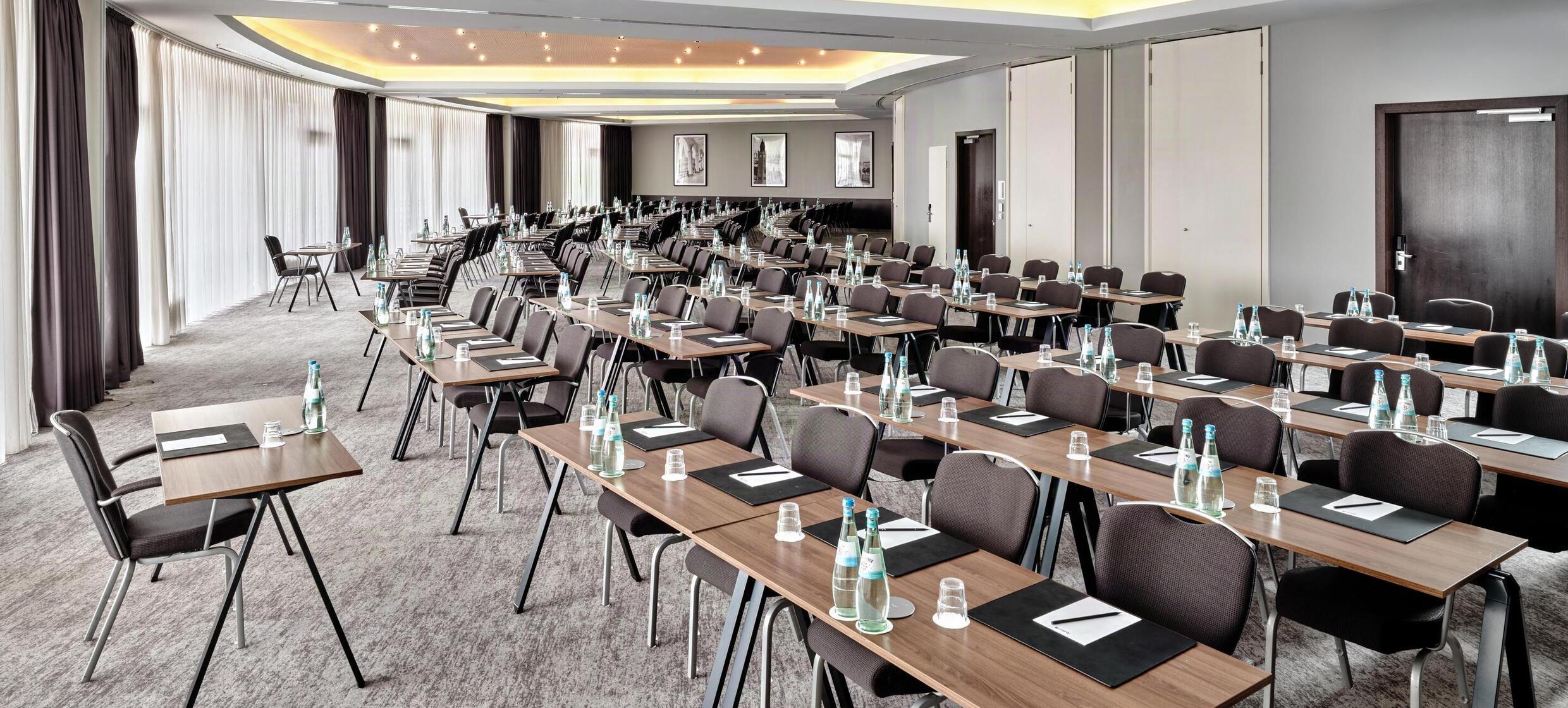 Radisson Blu Hotel, Hamburg Airport in Hamburg 1