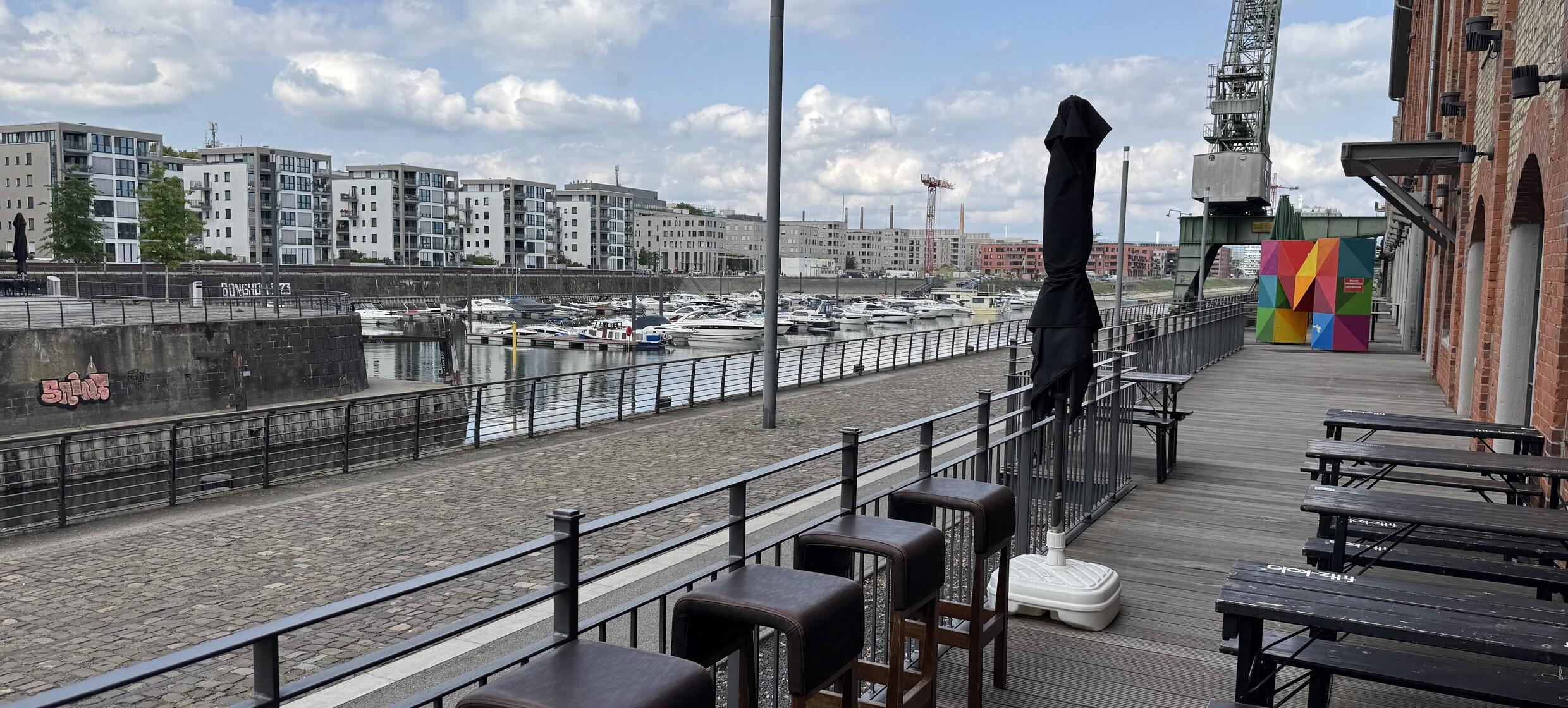 miniBAR am Zollhafen 9