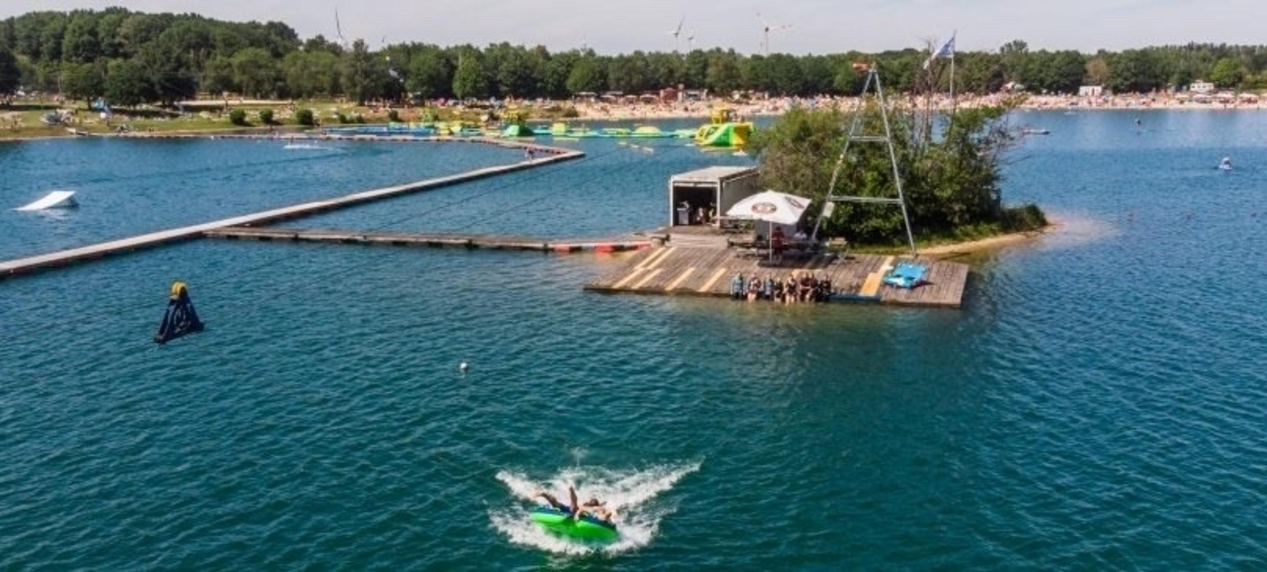 Robinson-Insel: Gehoben als Sundowner-Party oder Empfang oder sportlich 2