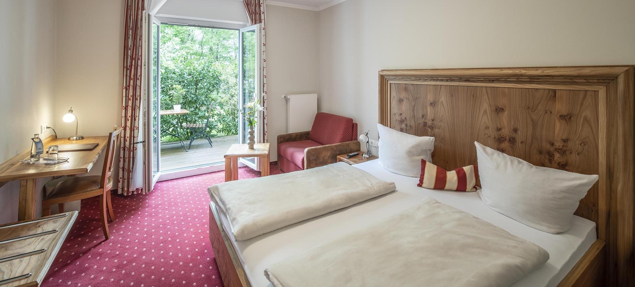 Hotel am Langwieder See 9