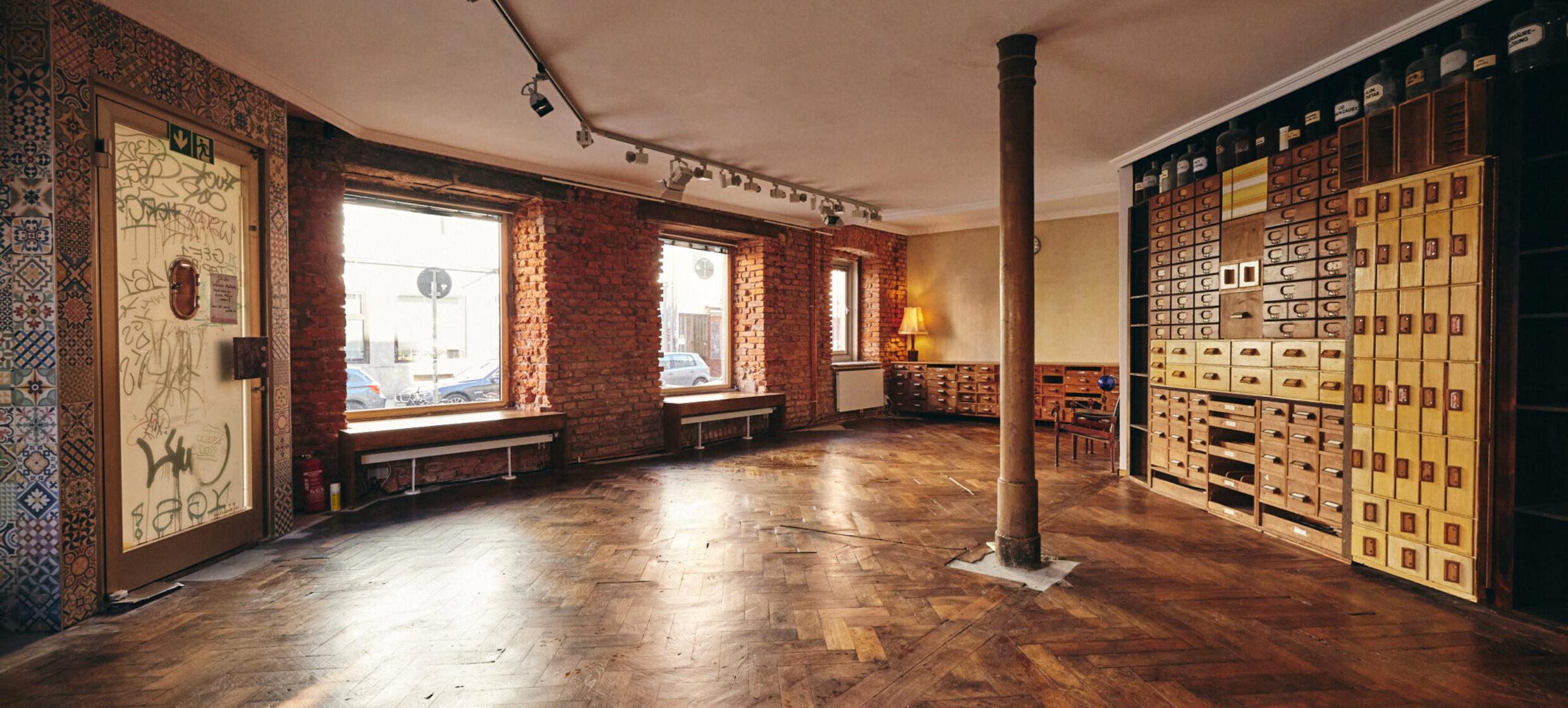 Alte Westend Apotheke 5