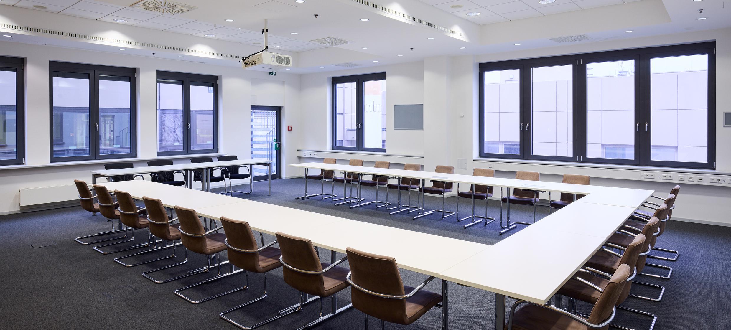 NLND Berlin Konferenzraum Tempelhofer Feld in Berlin / Neukölln 1