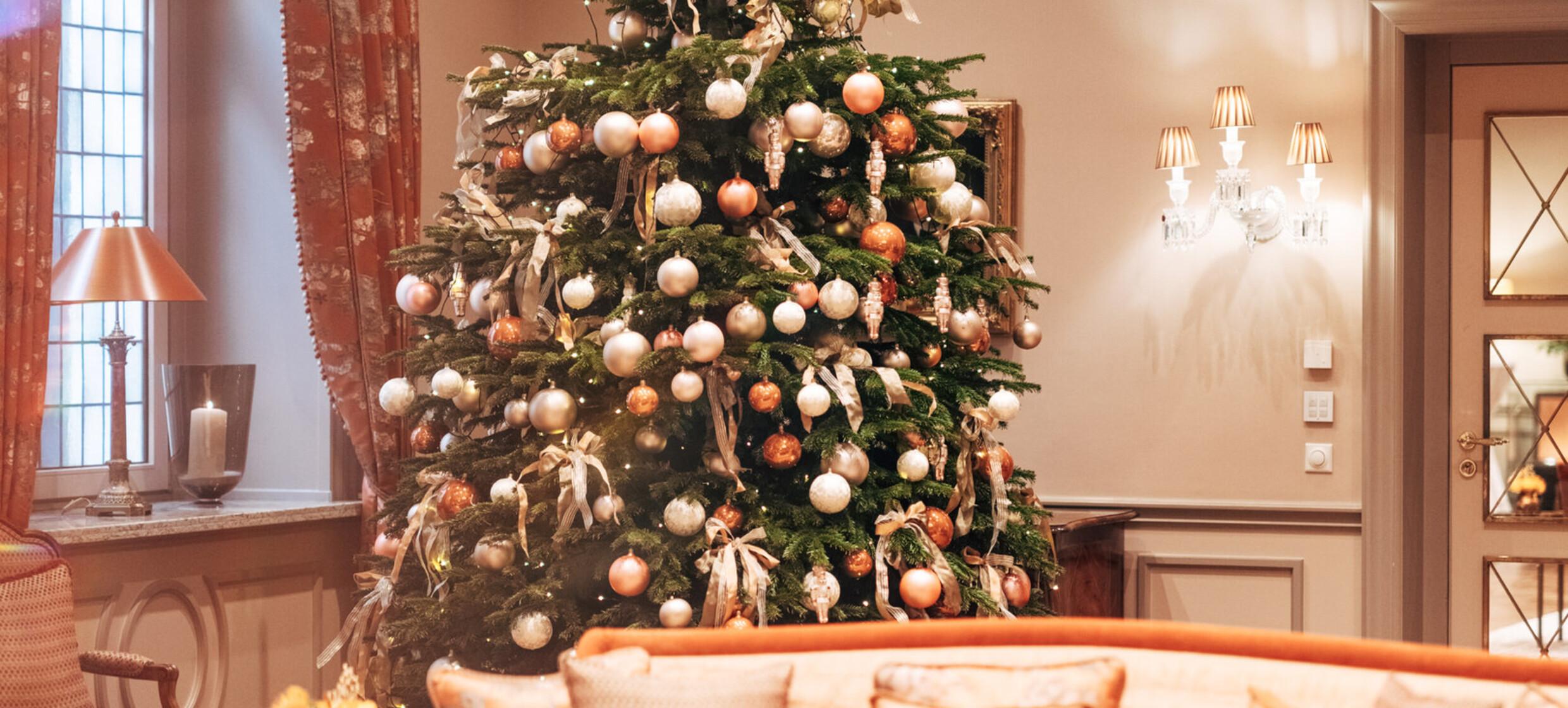 Ihre Weihnachtsfeier in Fairmont Hotel Vier Jahreszeiten / Hamburg 1