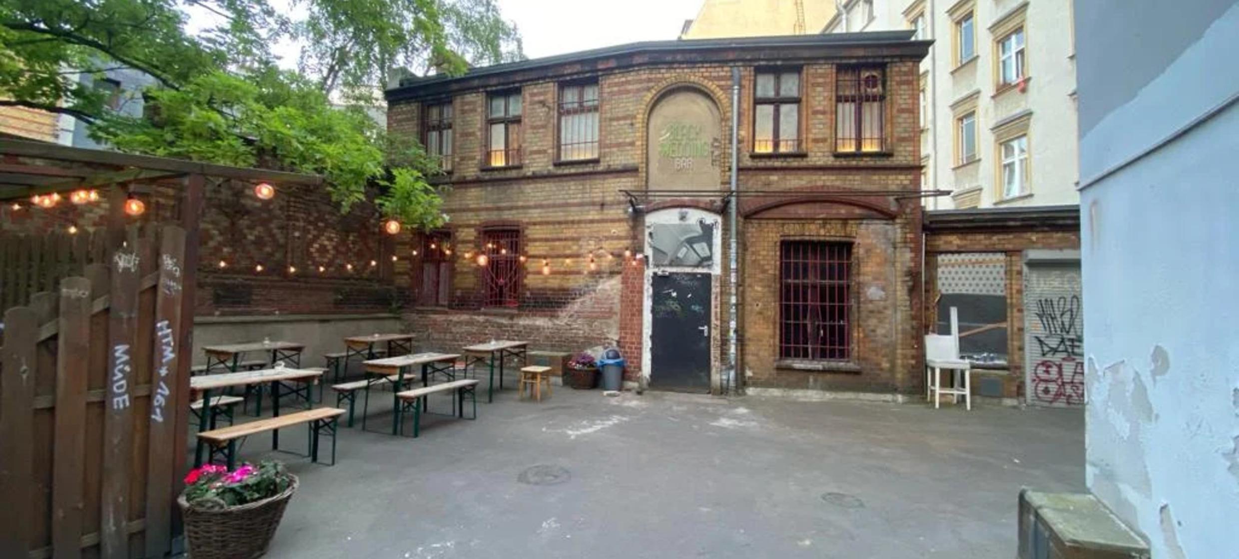 Black Wedding Bar 6